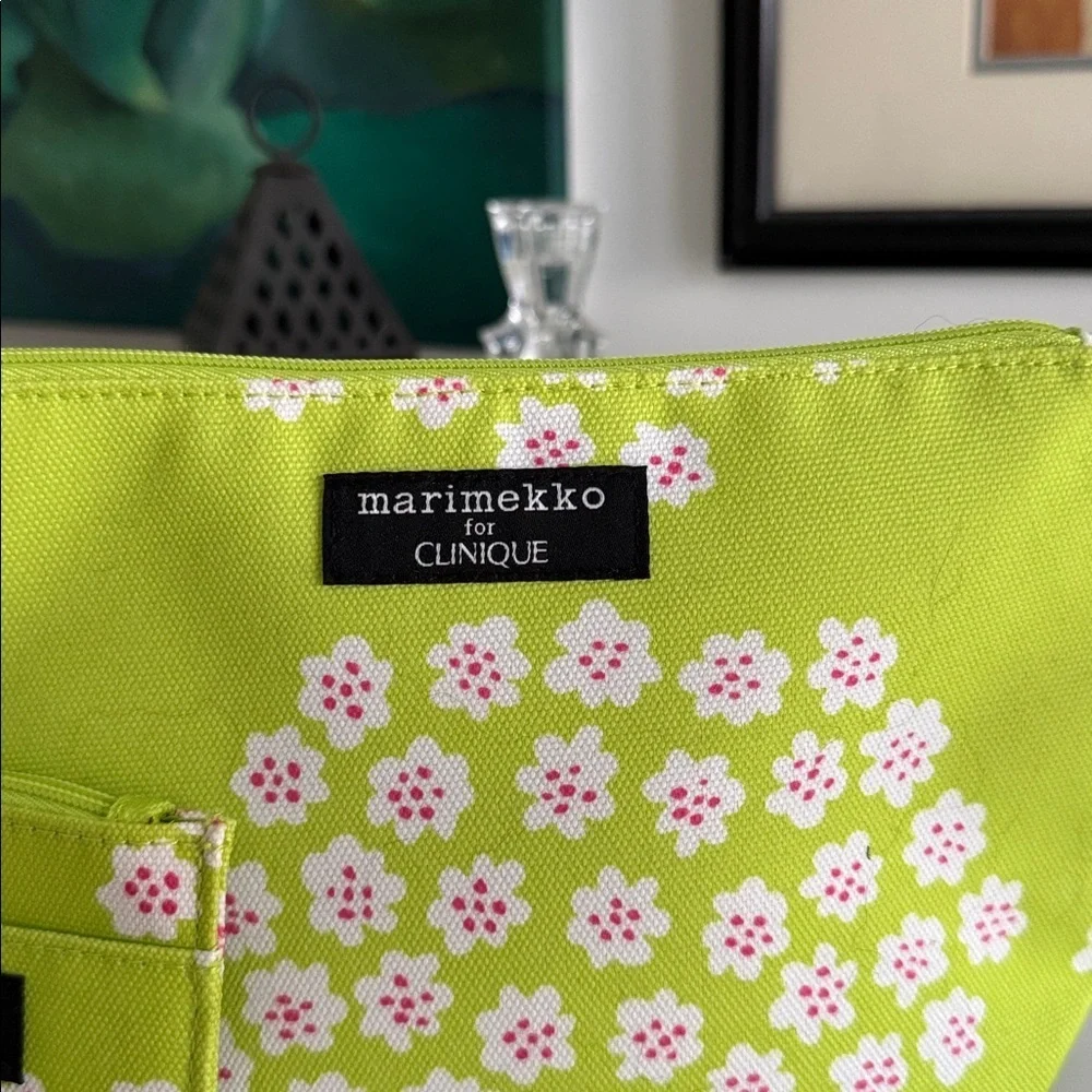 Marimekko for Clinique  Puketti Lime Green Travel Pouch Set (2)